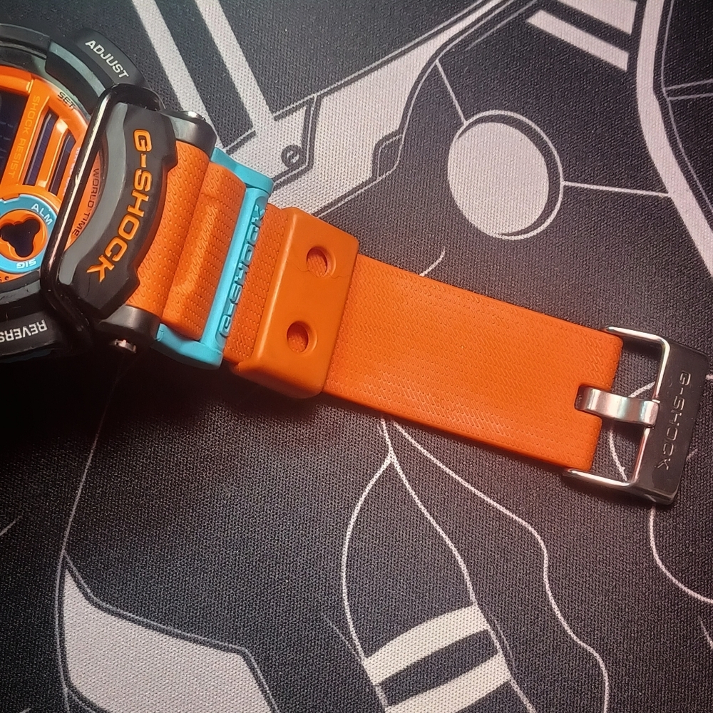 CASIO G-SHOCK GD400DN - Picture 7 of 12